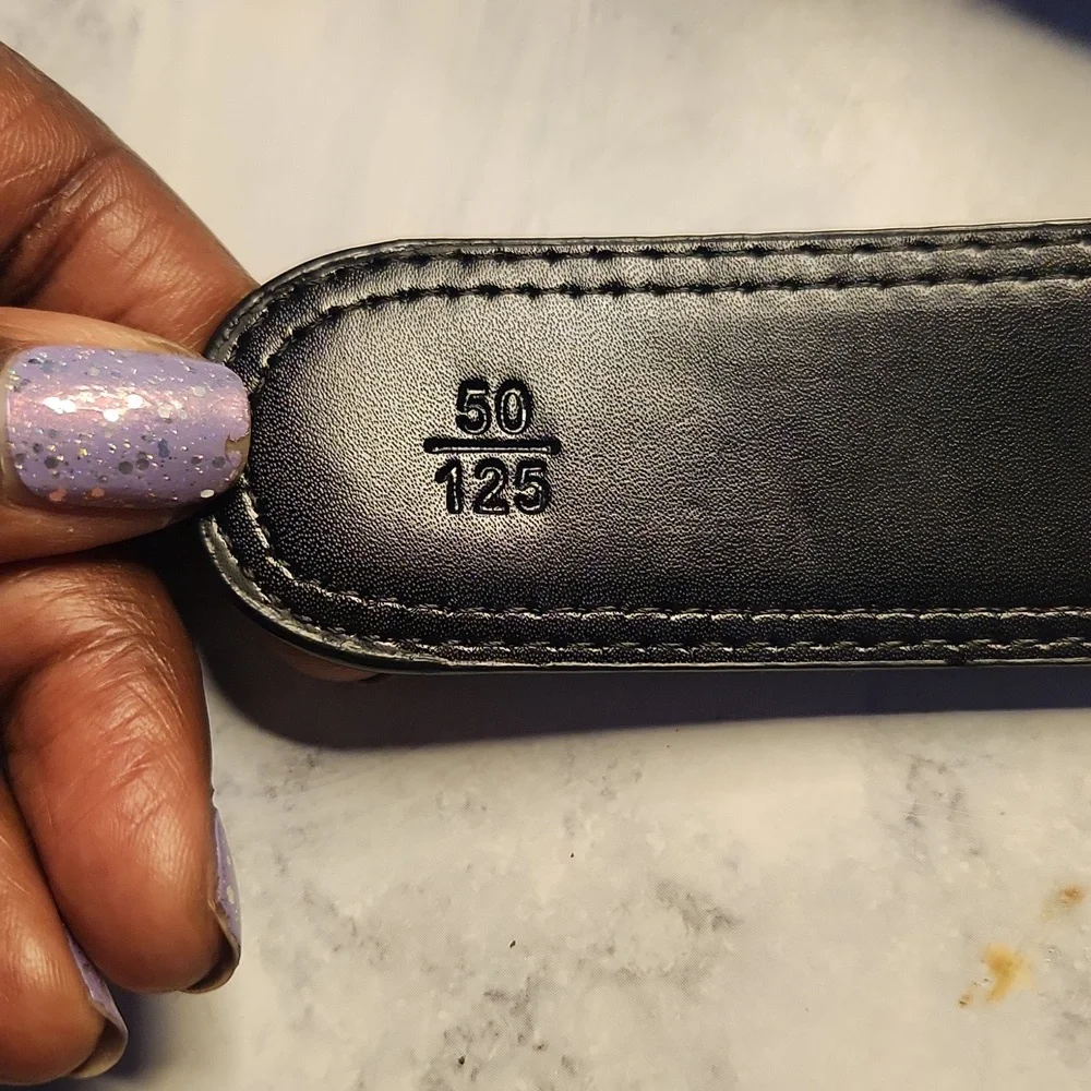 Gucci Black Leather Belt with Gold GG Buckle and Red-Green Stripe